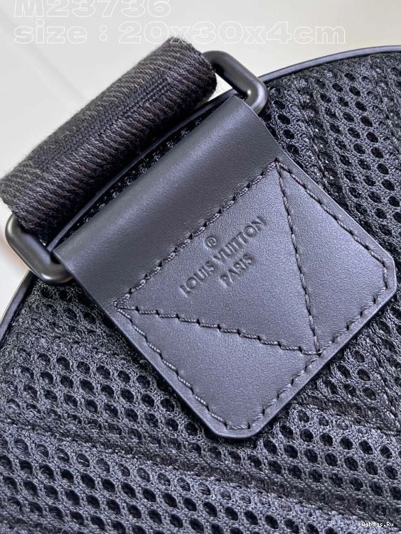 VUITTON Slingbag LOUIS Pilot 0227